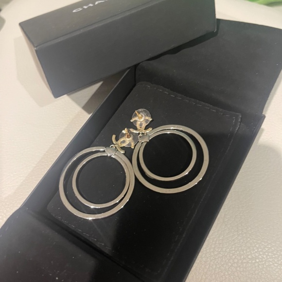 Chanel earrings - Picture 2 of 7